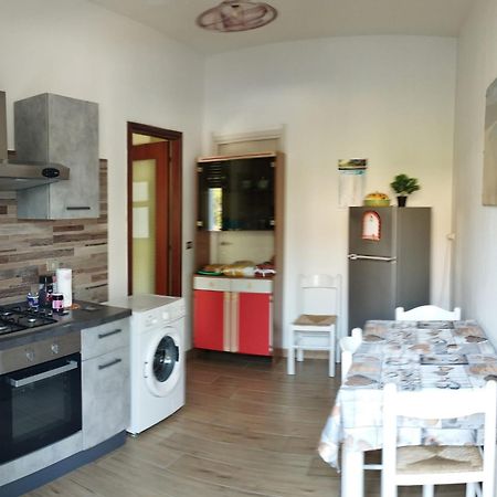 Casa Vacanze"Il Bouganville" Carbonia Exterior foto