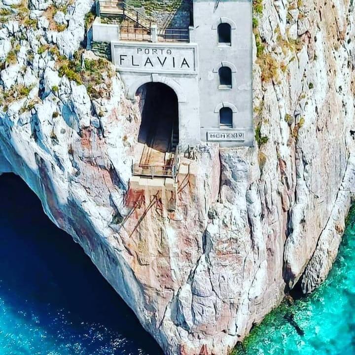 Casa Vacanze"Il Bouganville" Carbonia Exterior foto