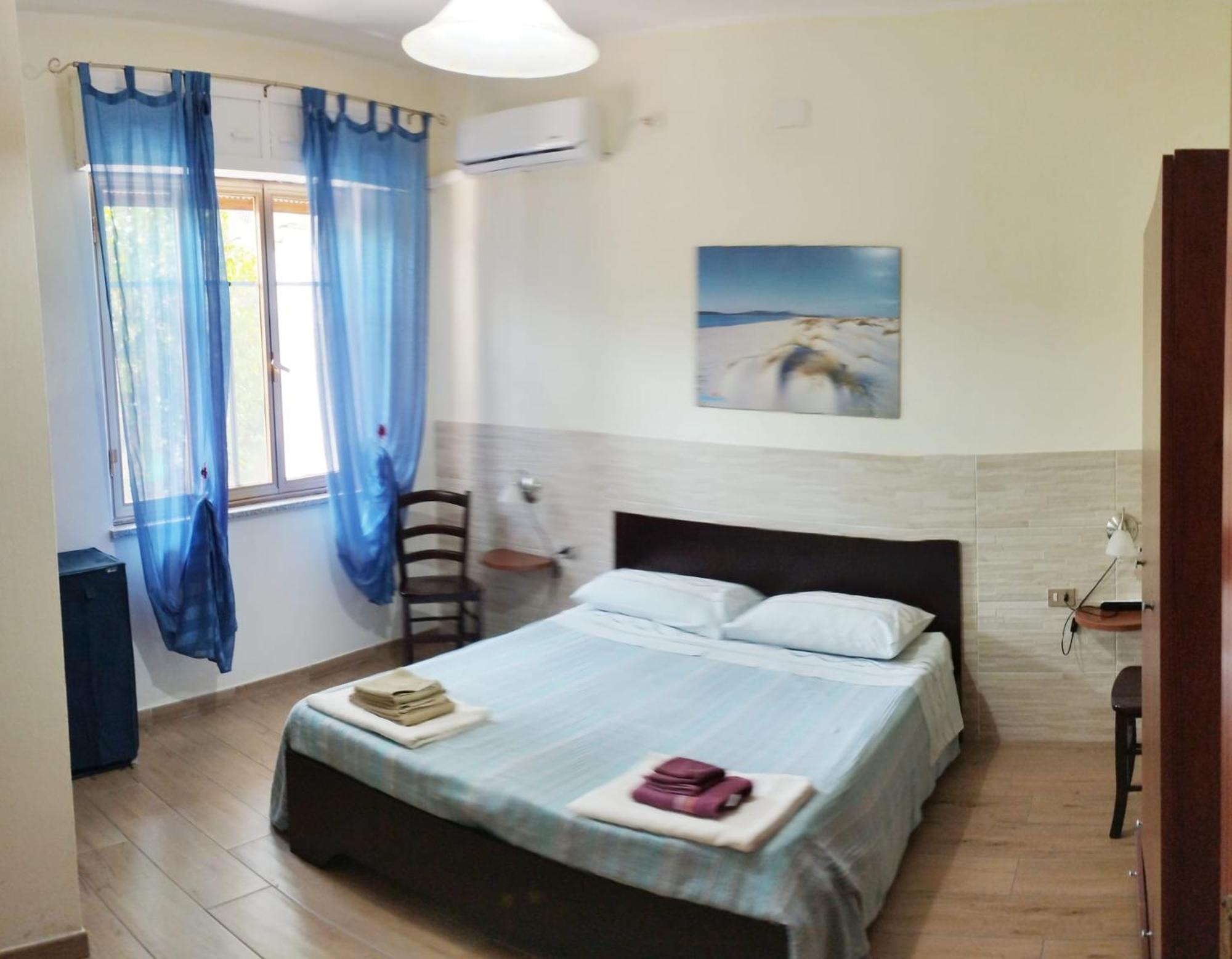 Casa Vacanze"Il Bouganville" Carbonia Exterior foto